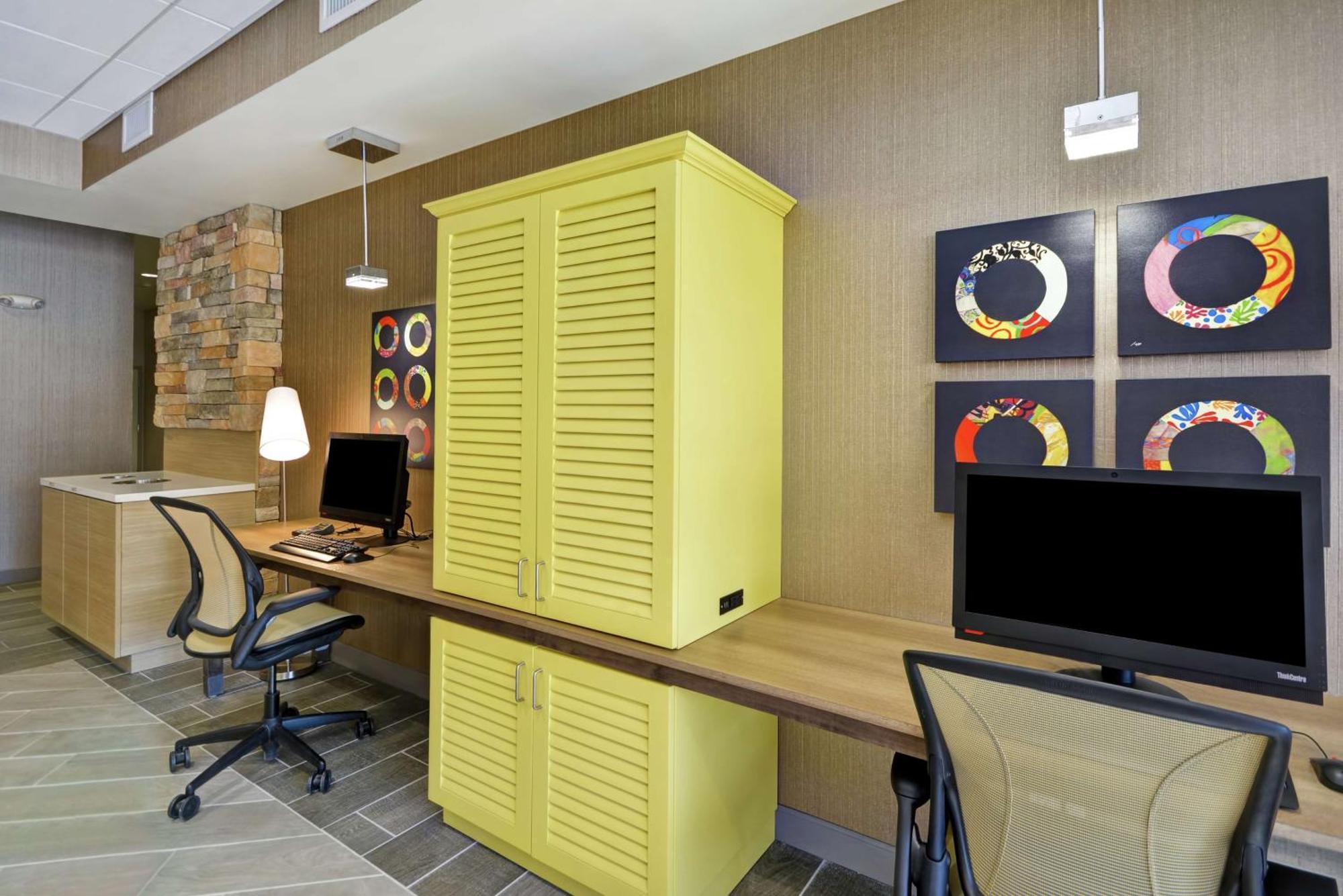 Home2 Suites By Hilton Carbondale Εξωτερικό φωτογραφία